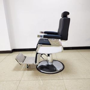Fauteuil de Barbier Professionnel Vintage Entièrement Noir pour Hommes – Vente en Gros à Prix Abordable – Chaise de Salon de Coiffure - Product Image 5