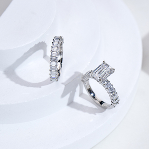 Anillo de compromiso Messi Jewelry MSR-2171 de platino con diamante cultivado de corte radiante - Product Image 1