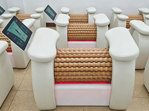 Professionnel 360 °   Machine de massage à rouleaux pour le corps entier, équipement de relaxation multifonctionnel pour les soins corporels complets en salon - Product Image 1