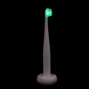 Spazzolino per bambini <span class=keywords><strong>con</strong></span> luce verde, pulizia profonda, rimuove la placca, previene la carie, ricarica Type-C, setole morbide, <span class=keywords><strong>cura</strong></span> orale - Product Image 4