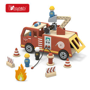 Véhicule éducatif Montessori, <span class=keywords><strong>camion</strong></span> <span class=keywords><strong>de</strong></span> <span class=keywords><strong>pompier</strong></span> en bois avec figurines <span class=keywords><strong>de</strong></span> <span class=keywords><strong>pompier</strong></span> pour enfants W04A673 - Product Image 2