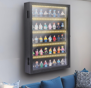 Vitrine noire en bois pour figurines miniatures avec éclairage LED, étagères, pieds intégrés, alimentation par piles, fixation murale - Product Image 4