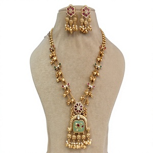 Juego de Collar y Aretes de Aleación Chapada en Oro de Lujo con Circonita y Perla de Imitación, Diseño Floral, Joyería Vintage para Boda para Mujer - Product Image 2