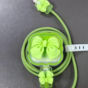 Ốp bảo vệ sạc điện thoại hình nơ trái tim màu hồng xanh vàng tím, tiêu chuẩn Anh, bán buôn nhà máy - Product Image 6