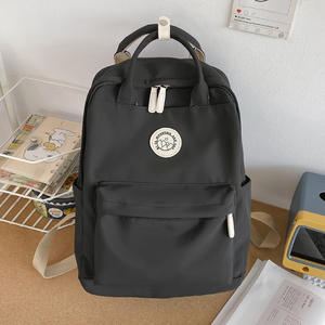 Mochila escolar de gran capacidad estilo japonés con asa suave de nailon, diseño ergonómico, cierre de cremallera y bolsillo antirrobo. - Product Image 5