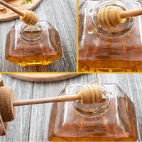 220Ml Datar Hexagon Disegel Honey 350G Stoples Kaca dengan Kayu Honey Dipper Penutup Tutup