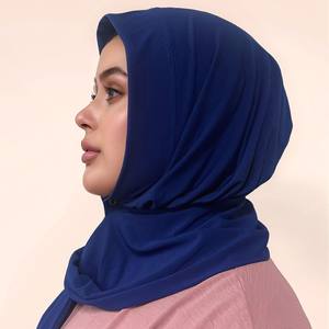 <span class=keywords><strong>ผ้า</strong></span>คลุมศีรษะผู้หญิงแบบผ้าแคนวาส<span class=keywords><strong>โพ</strong></span>ลีเอสเตอร์เนื้อแน่นสไตล์<span class=keywords><strong>อาหรับ</strong></span> พร้อมหมว<span class=keywords><strong>ก</strong></span>ฐานติด<span class=keywords><strong>ก</strong></span>ระดุม ใช้ได้สองแบบ ขายส่ง - Product Image 2