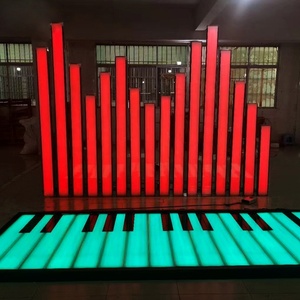 พื้นเปียโน LED เชิงพาณิชย์ ระดับการป้องกันน้ำ IP67 แบบพกพา เปลี่ยนสีได้ RGB รูปทรงโค้ง สำหรับฉายภาพกลางแจ้ง ขนาดใหญ่ พร้อมเสียงเพลง สำหรับเต้นรำ - Product Image 2