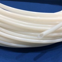 Grand stock de tubes et tuyaux en PTFE 8*6mm, longueur 100m, haute résistance à la traction (>=14MPa)