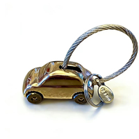 Vente en gros usine de porte-clés de voiture 3D personnalisés, porte-clés en métal de voiture vintage, porte-clés modèle de voiture de course décapotable, porte-clés camion, cadeau promotionnel