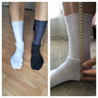 Chaussettes de Sport en Tricot Personnalisées OEM pour Hommes Jeunes, Anti-Dérapantes, Ligne Blanche en Silicone, pour Cyclisme et Course à Pied, Placement Inférieur des Chaussettes Aéro