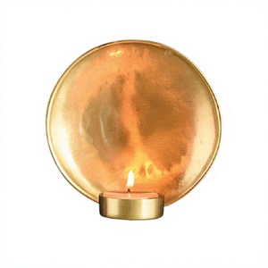 Porte-bougie mural en aluminium fait à la main, couleur or, taille personnalisée, forme ronde, porte-bougie mural en provenance d'Inde - Product Image 1