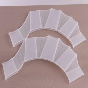 Gant palmé en silicone incurvé en forme d'éventail avec pales de propulsion flexibles et séparées pour l'aide à l'entraînement de natation en piscine - Product Image 3