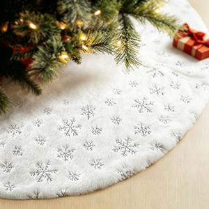 Adornos Navideños Artesanales, Decoraciones Navideñas, Falda para Árbol de Navidad con Estampado de Copos de Nieve en Blanco, Plateado y Dorado - Product Image 1