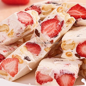 Célébrités sur Internet <span class=keywords><strong>Desserts</strong></span> frais à saveur de fraise Collations croustillantes de flocon de neige Prêt à manger en petits paquets avec des sacs ouverts - Product Image 1