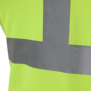 T-shirt Riflettente Personalizzata a Maniche Corte in Poliestere Giallo Fluorescente ad Asciugatura Rapida per Uniforme di Sicurezza Notturna - Product Image 5