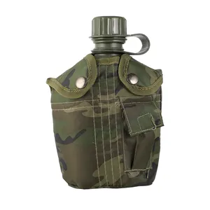 Amazon hot sale outdoor Low moq safe PE canteen water bottle field field green with case
