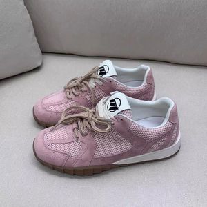 Baskets d'été pour femmes Qf 1 style basketball - Respirantes, légères, confortables, chaussures d'entraînement allemandes à taille ajustée - Product Image 3