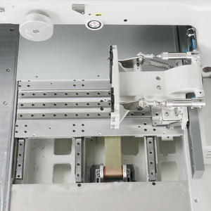 Machine à coudre industrielle programmable à grande vitesse G5030K pour le travail du cuir, machine à coudre automatique à motifs pour sacs - Product Image 5