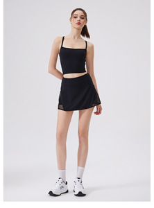Débardeur de sport pour femme à col carré, dos torsadé découpé, fines bretelles croisées, rembourré, extensible et doux, idéal pour le yoga, le pilates et l'entraînement en salle de sport - Product Image 4