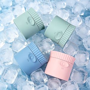 Moule à glaçons en silicone rose, motif hexagonal, facile à démouler, réutilisable, résistant au congélateur, pour la préparation de cocktails - Product Image 5