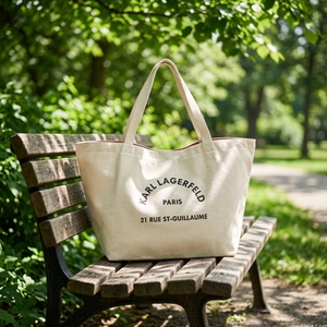 <span class=keywords><strong>Sac</strong></span> fourre-tout en toile imprimée pour bouteille de vin, motif lettres surdimensionnées, fermeture éclair et poignée d'épaule, idéal pour la publicité et les cadeaux - Product Image 1