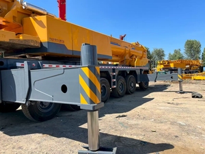 Grúa sobre Camión Usada de 240 Toneladas en Buen Estado de Funcionamiento con Repuestos en Venta - Product Image 4