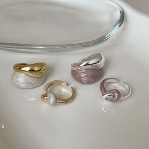 Bague ouverte à la mode de haute qualité plaquée or 18 carats avec blocage de couleur et glaçage, bague de mode individuelle - Product Image 6