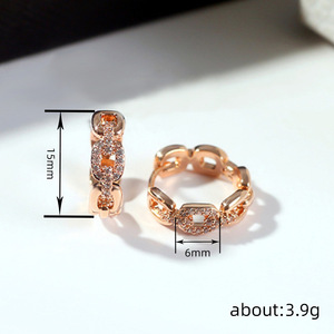 Orecchini a Catena per Donne, Design Unico Collegato, Gioielli e Ear Cuff alla Moda per Uso Quotidiano - Product Image 4