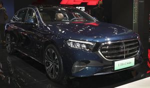 Usato <span class=keywords><strong>Mercedes</strong></span> Benzs <span class=keywords><strong>E</strong></span> <span class=keywords><strong>Class</strong></span> PHEV E350 <span class=keywords><strong>E</strong></span> L auto ibride Plug-in berlina nuovo veicolo energetico in cina - Product Image 6