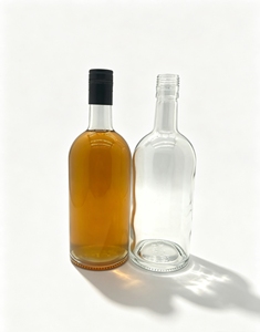 Botella de Vidrio para <span class=keywords><strong>Bourbon</strong></span>, Scotch y Tequila, Personalizable y al por Mayor, Botella Redonda Transparente de Alta <span class=keywords><strong>Calidad</strong></span>, 700ml 750ml - Product Image 2