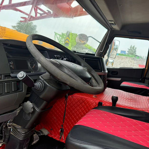 Grue mobile de grande capacité Stc1000C, flèche extensible de 60 m, flèche de rehaussement de 175 m, double alimentation, état de fonctionnement impeccable et original - Product Image 5