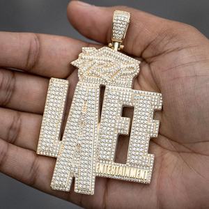 Haute qualité 925 argent Sterling VVS Moissanite diamant Logo initial pendentif pour hommes personnalisé glacé plaqué or bonne qualité - Product Image 4