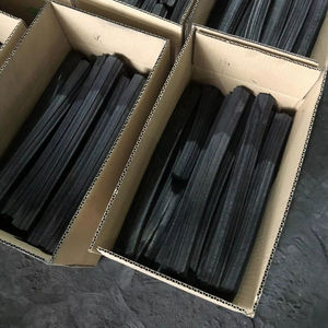 Charbon de bois de sciure de bois premium du Vietnam, haute chaleur, sans étincelles, longue durée de combustion, combustible pour la cuisson en extérieur - Product Image 1