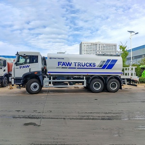 Camión Cisterna FAW 6X4, 10 Neumáticos, 22 Cbm, Volante a la Izquierda/Derecha, 371/375/380 HP, Camión Cisterna con Aspersor en Venta - Product Image 3