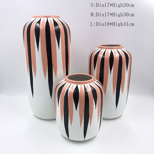 Nouveau design 2026 : <span class=keywords><strong>Vase</strong></span> en céramique rose et noir pour fleurs – Ensemble de vases à fleurs en céramique de haute qualité à prix abordable – Accessoires pour la maison - Product Image 6
