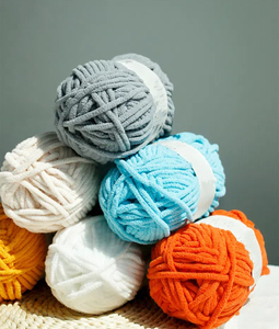 Prix surprise Polyester 5mm Fancy Ice Roving Fil de <span class=keywords><strong>chenille</strong></span> à tricoter à la main pour couverture et chaussures au crochet - Product Image 4