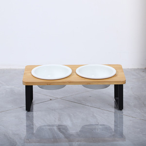 ชั้นวางชามอาหารแมวไม้ไผ่แบบสองช่อง ยกสูงสำหรับให้อาหารสัตว์เลี้ยง - Product Image 4