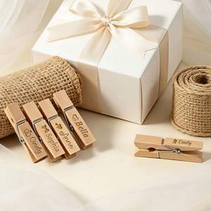 Mini Pinzas para Fotos, Pinzas de Madera Grabadas Personalizadas para Exhibición de Imágenes, Decoración de Bodas, Recuerdos y Manualidades - Product Image 1