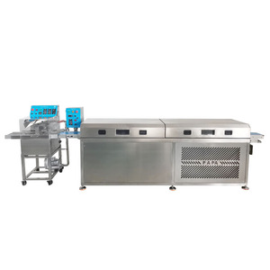 Machine d'enrobage automatique flexible PAPA pour petits chocolats et framboises, facile à nettoyer - Product Image 3
