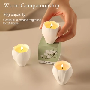 Newlywed sinh nhật ngày Valentine món quà thân thiện với môi handmade đậu nành sáp hoa hình dạng gốm Jar sang trọng hương liệu nến 100% - Product Image 3