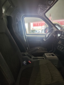 Truk kargo elektrik e-lorry Mini 4x4 dengan <span class=keywords><strong>2</strong></span> tempat duduk untuk pasokan pabrik logistik mobil EV - Product Image 2