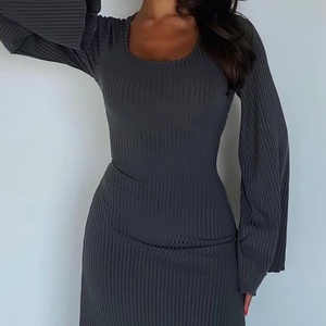 Robe longue maxi pour femme, col carré, manches longues, coupe droite, taille naturelle, avec lien, qualité supérieure, personnalisable OEM, vente en gros - Product Image 3