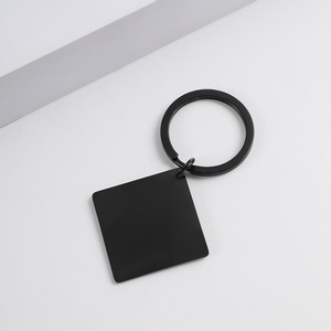 Porte-clés vierges vintage en gros, en acier inoxydable poli miroir, forme carrée, personnalisables avec logo gravé au laser - Product Image 6