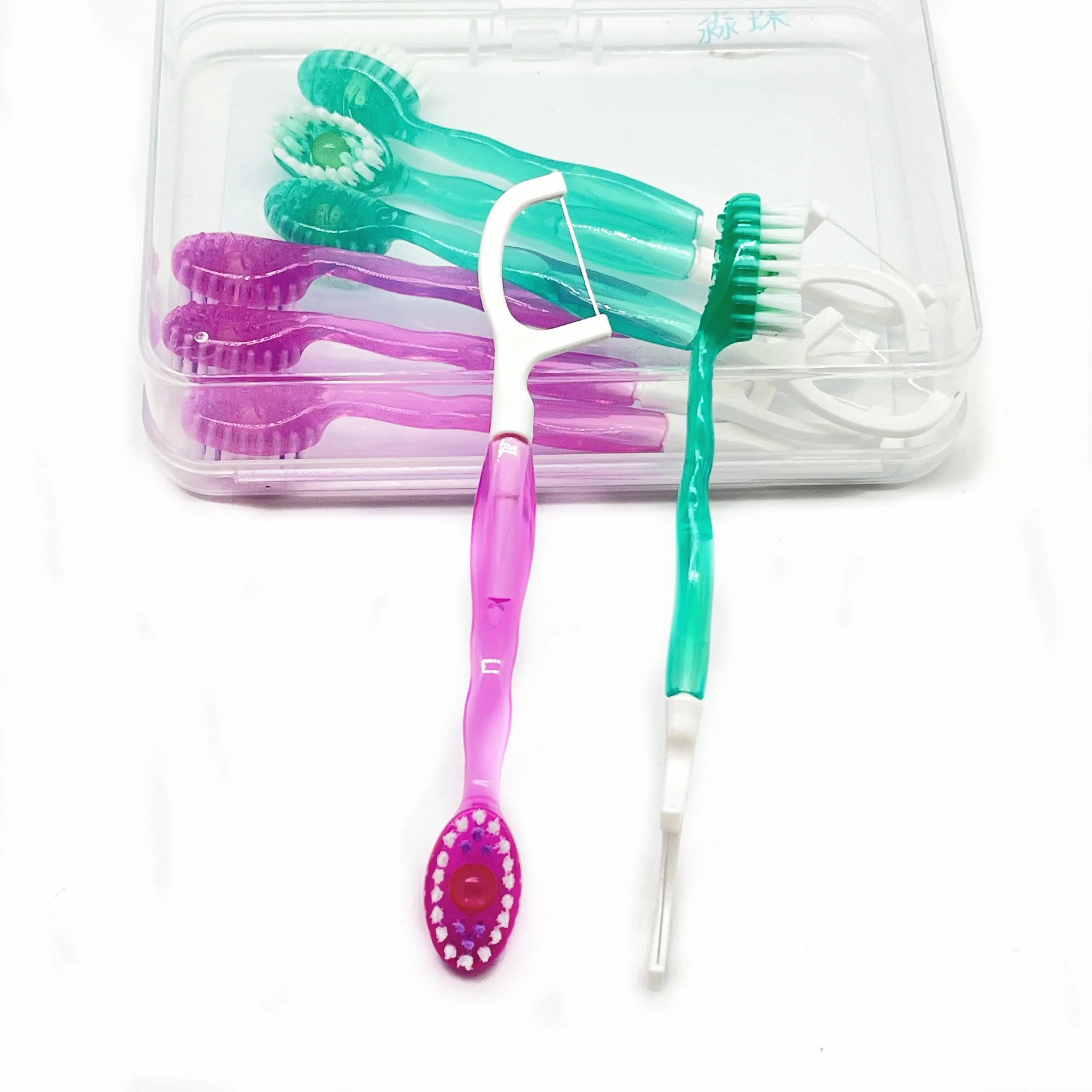 Cepillos de dientes desechables naturales de etiqueta privada con pasta de dientes