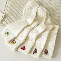 Chaussettes décontractées en gros pour femmes, style japonais JK, blanches, à bordure tricotée, avec nœud brodé au logo, respirantes pour l'été