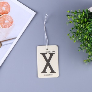 Ambientador Personalizado con Logotipo para Auto, Aroma Duradero, Accesorios para Auto al por Mayor, Perfume <span class=keywords><strong>de</strong></span> Papel para Auto, <span class=keywords><strong>Ambientadores</strong></span> Pequeños en Forma <span class=keywords><strong>de</strong></span> Árbol - Product Image 3