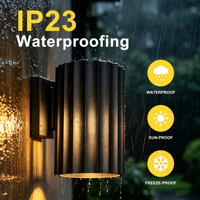 Lampe murale d'extérieur décorative en aluminium carré à LED, design tendance, base E26, IP23, résistante aux intempéries, vente chaude