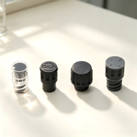 Capuchon de seringue en caoutchouc et plastique OEM, couvercle d'étanchéité Luer Lock couleur personnalisée pour flacon de sérum esthétique