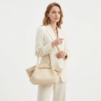 Sacs fourre-tout pour femmes en cuir véritable, durables et élégants, sacs à grande capacité avec ouverture métallique, fabricant de sacs en cuir OEM